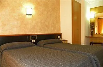 Hotel Vilobi Vilovi de Onar